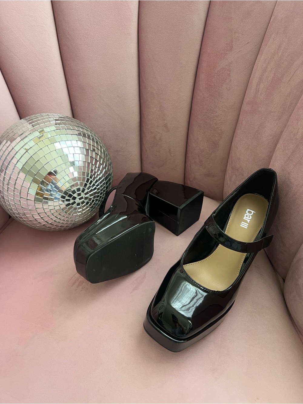 NWOT Bar III Black Patent Mary Jane Platform Pumps - Picture 3 of 4
